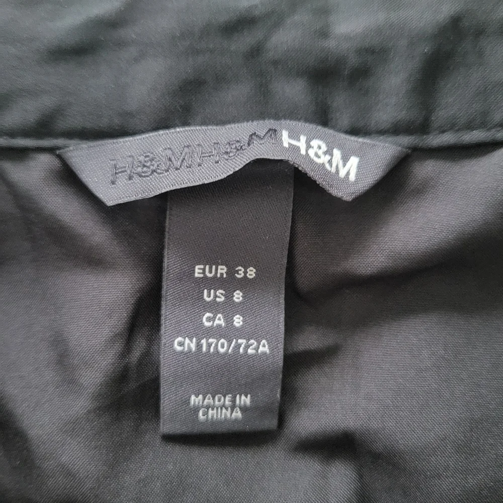 H&M Skirt - Picture 2 of 3